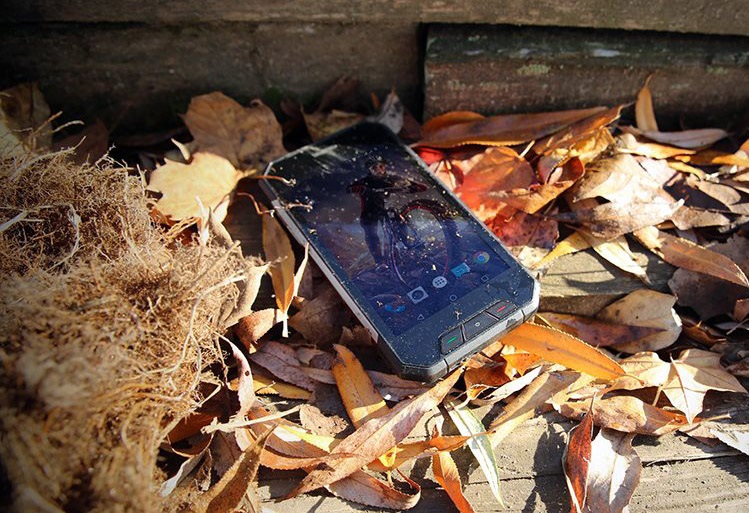 Vodotěsný a odolný, Android